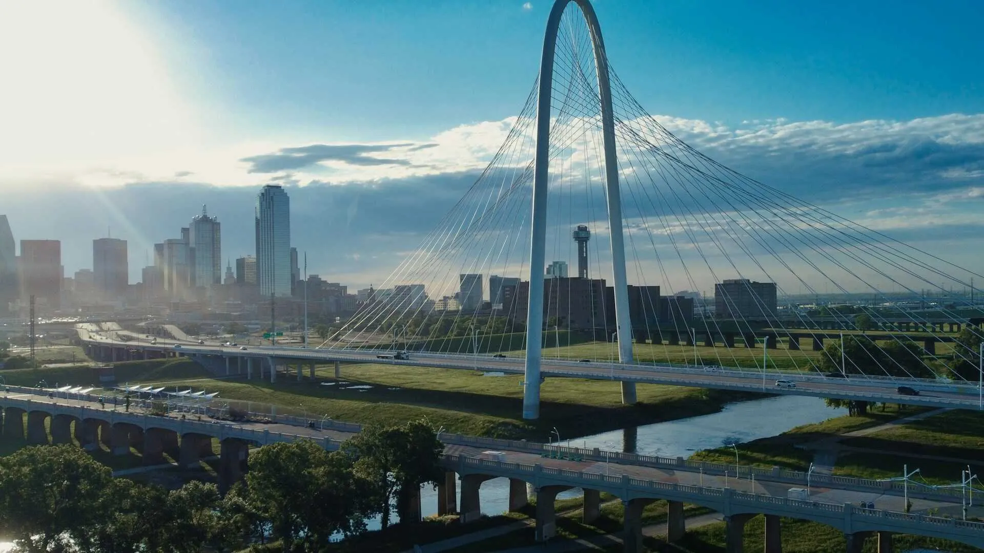 Dallas, Texas skyline — local market snapshot
